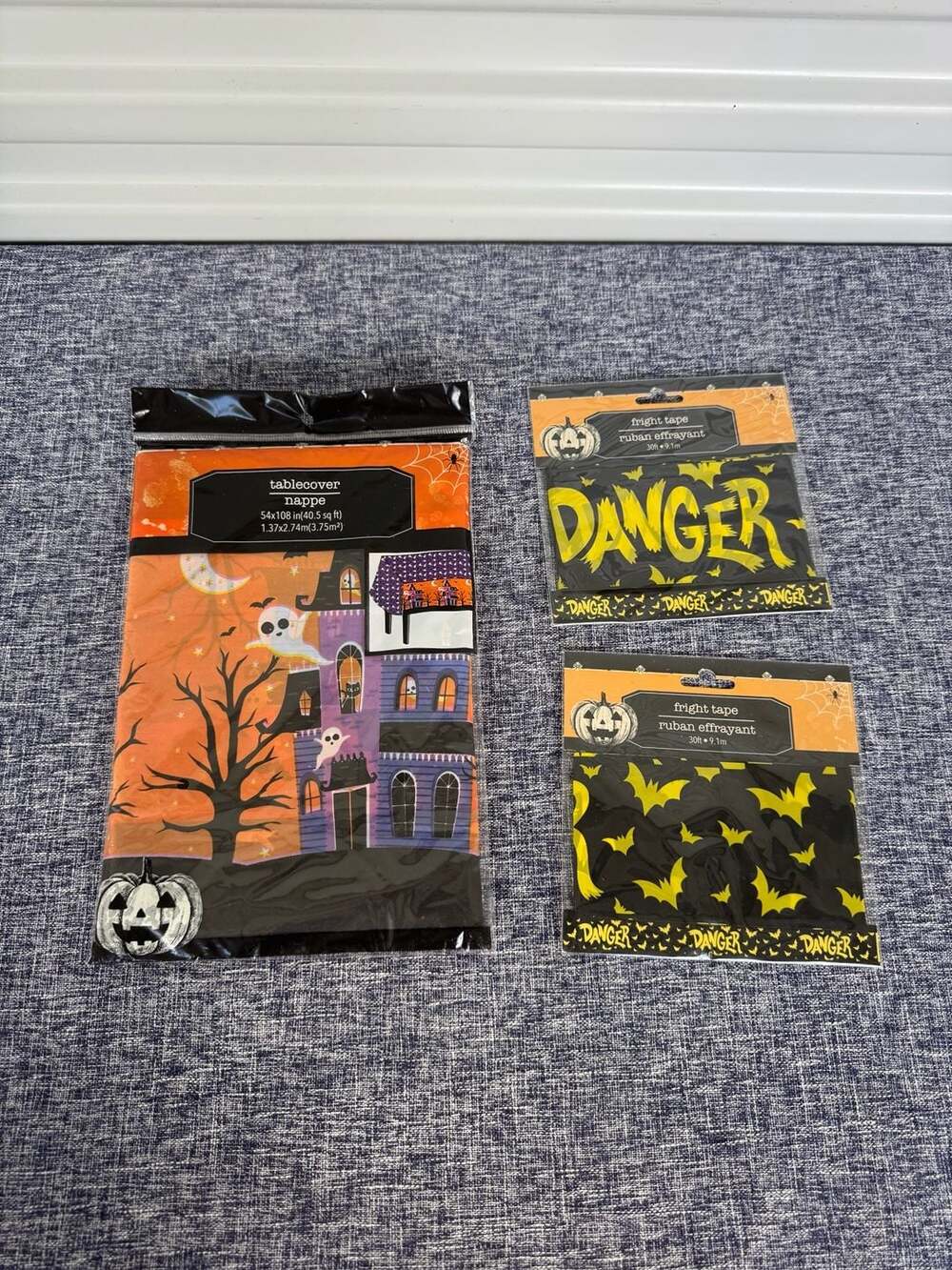 Halloween Tablecover & Fright Tape Set